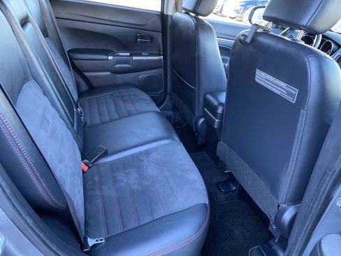 Used 2018 Mitsubishi Outlander Sport SE image 21