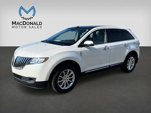 Used 2015 Lincoln MKX FWD w/ Equipment Group 102A image 1