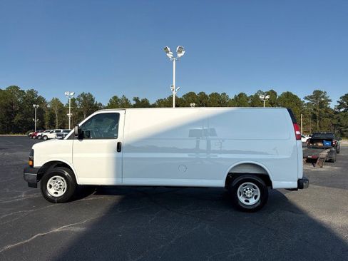 New 2025 Chevrolet Express 3500 Extended w/ Driver Convenience Package image 6