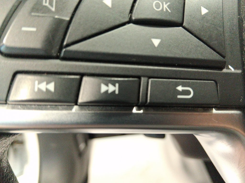 Used 2024 Nissan Sentra SV FWD image 39