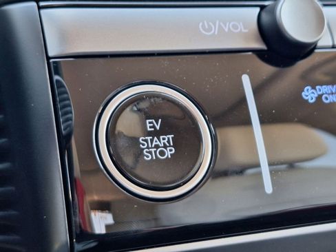 New 2026 Hyundai Ioniq 5 Limited image 22