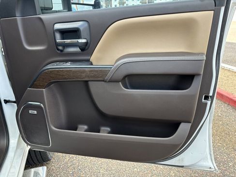 Used 2017 GMC Sierra 2500 Denali w/ Duramax Plus Package image 14