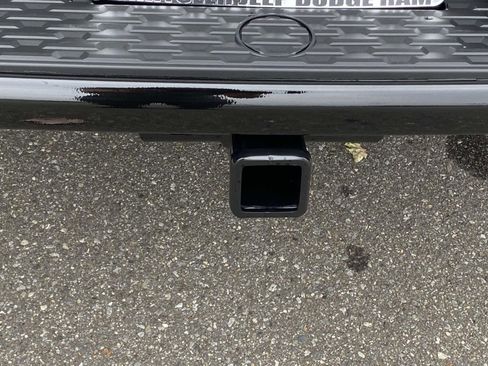 New 2026 RAM 1500 4x4 Crew Cab image 10