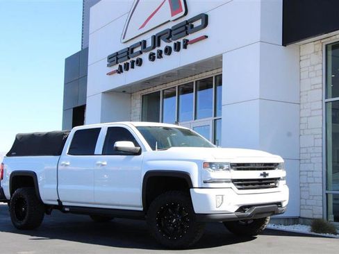 Used 2017 Chevrolet Silverado 1500 LTZ Z71 w/ LTZ Plus Package image 1