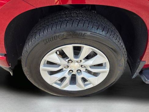 Certified 2022 Chevrolet Silverado 1500 Custom AWD/4WD image 9