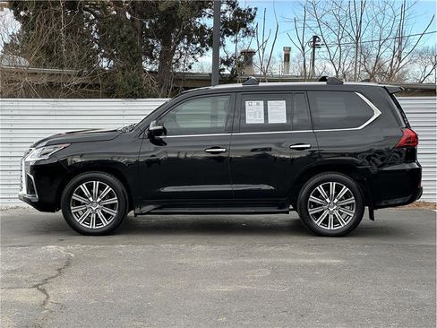 Used 2017 Lexus LX 570 4WD image 13