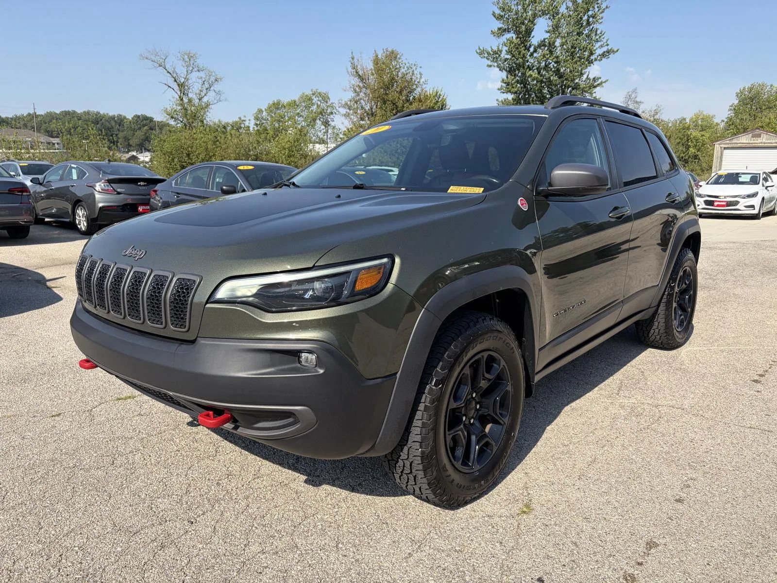 Used 2020 Jeep Cherokee Trailhawk w/ Comfort/Convenience Group AWD/4WD image 3