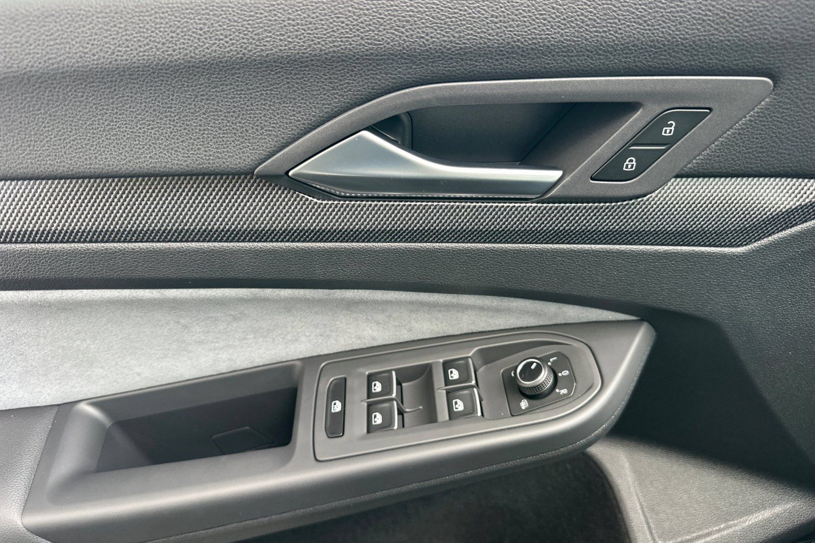 New 2026 Volkswagen Golf w/ Euro Style Package AWD/4WD image 9