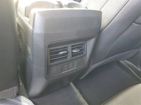 New 2025 GMC Canyon Elevation w/ Convenience Package image 16