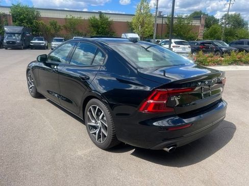 Used 2020 Volvo S60 T5 Momentum w/ Protection Package Premier FWD image 7