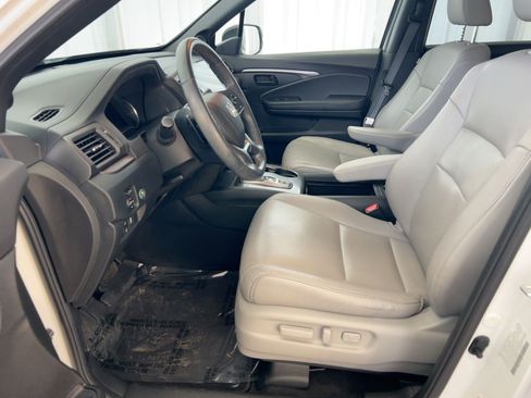 Used 2023 Honda Passport EX-L image 5