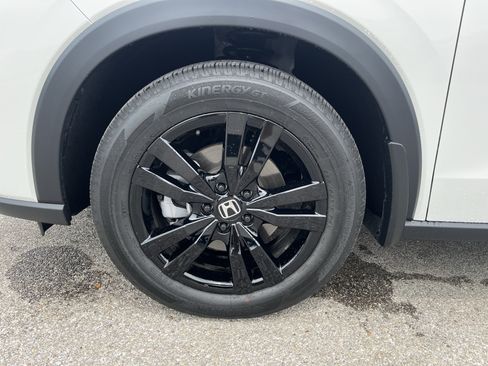 Certified 2026 Honda HR-V Sport image 8