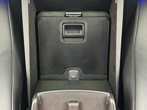 Used 2023 Mercedes-Benz Maybach GLS 600 4MATIC image 44