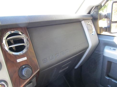 Used 2015 Ford F350 Lariat image 72