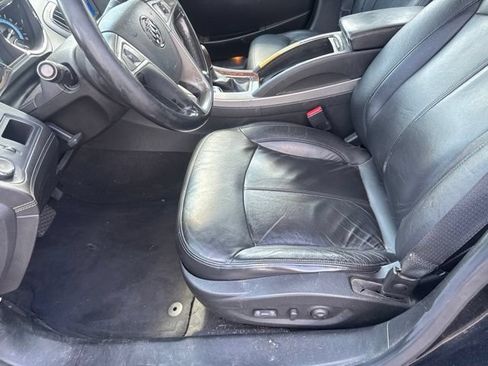 Used 2010 Buick LaCrosse CXL FWD image 16
