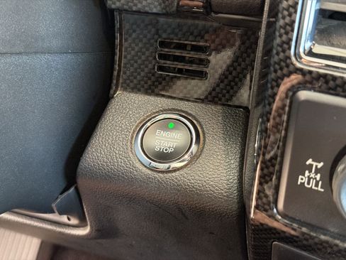 Used 2019 Ford F150 Lariat w/ Equipment Group 502A Luxury AWD/4WD image 18