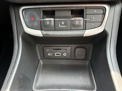 Certified 2023 GMC Terrain SLT w/ Elevation Edition AWD/4WD image 27