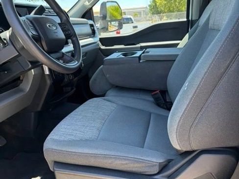 Used 2024 Ford F250 XLT AWD/4WD image 6