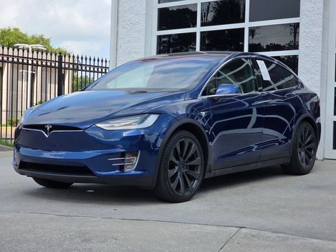 Used 2020 Tesla Model X Long Range AWD/4WD image 10