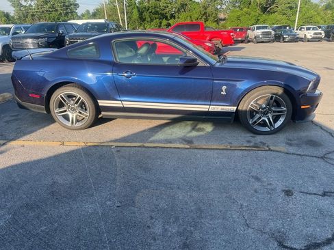 Used 2010 Ford Mustang Shelby GT500 RWD image 3