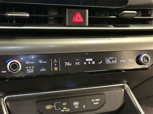 Used 2025 Kia Carnival SX image 16