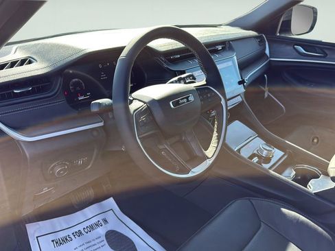 New 2026 Jeep Grand Cherokee L Limited AWD/4WD image 24
