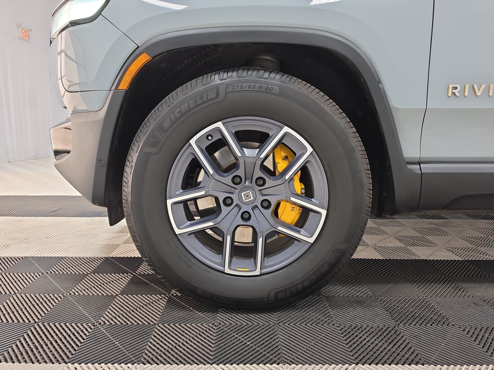 Used 2023 Rivian R1S Adventure Quad AWD/4WD image 9