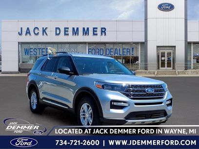 Certified 2023 Ford Explorer XLT w/ Equipment Group 202A