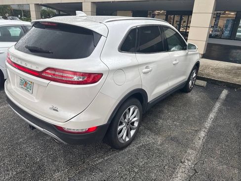 Used 2015 Lincoln MKC FWD w/ Equipment Group 101A Select image 9