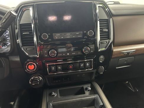 Used 2023 Nissan Titan Platinum Reserve w/ Moonroof Package AWD/4WD image 18