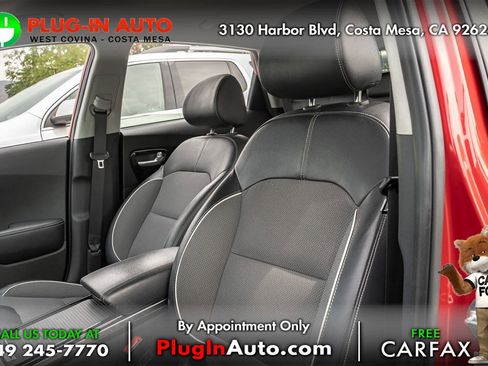 Used 2022 Kia Niro EX image 6