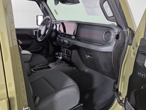 New 2026 Jeep Gladiator Rubicon AWD/4WD image 29