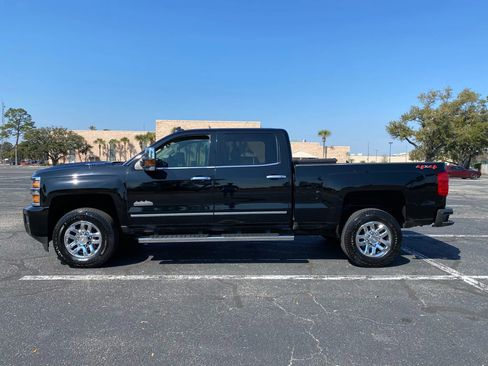 Used 2019 Chevrolet Silverado 3500 High Country w/ Duramax Plus Package image 6