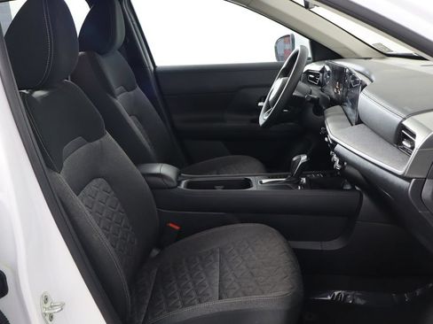 Used 2025 Nissan Kicks SV FWD image 18