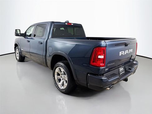 New 2026 RAM 1500 Big Horn AWD/4WD image 10