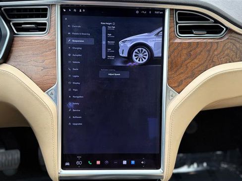 Used 2017 Tesla Model X 100D image 28