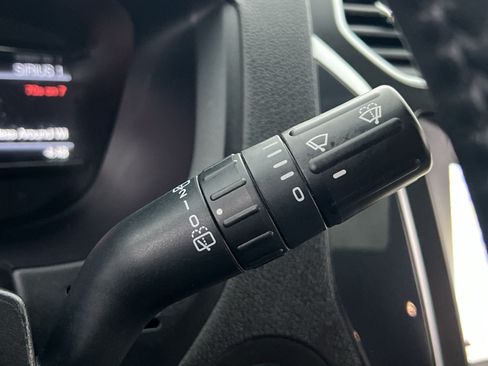 Used 2018 Ford Explorer Limited FWD image 35