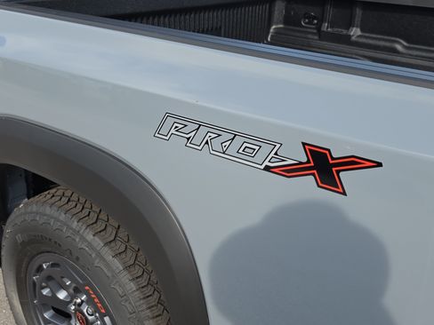 New 2026 Nissan Frontier Pro-X w/ Tow Package RWD image 7