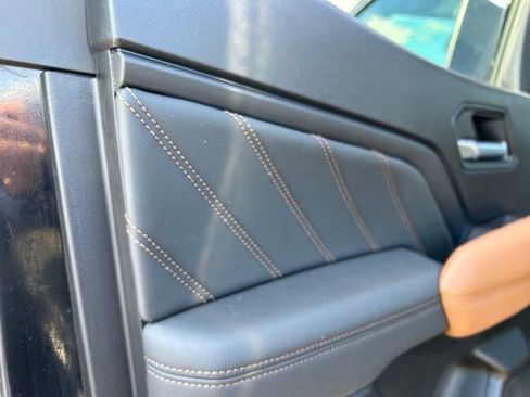 Certified 2023 GMC Canyon AT4 w/ AT4 Premium Package image 17