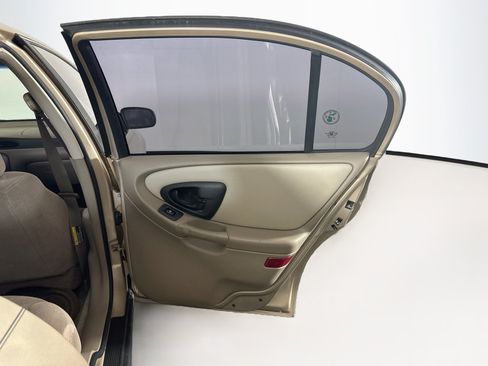Used 2004 Chevrolet Malibu Classic FWD image 26