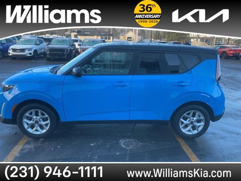 Used 2025 Kia Soul S image 9
