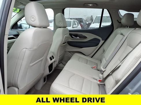 Used 2023 GMC Terrain Denali image 9