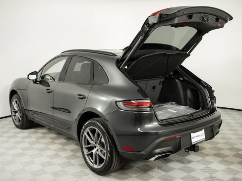New 2026 Porsche Macan AWD/4WD image 33
