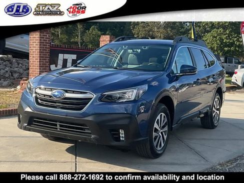 Used 2022 Subaru Outback Premium image 3