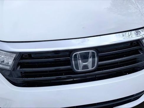Used 2021 Honda Odyssey EX image 5