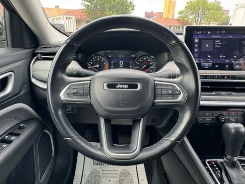 Used 2022 Jeep Compass Latitude image 20