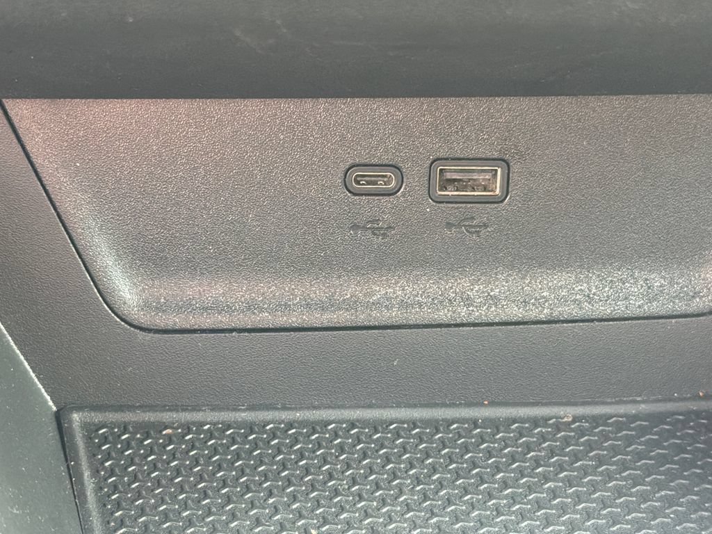Used 2025 Chevrolet Equinox LT FWD image 32