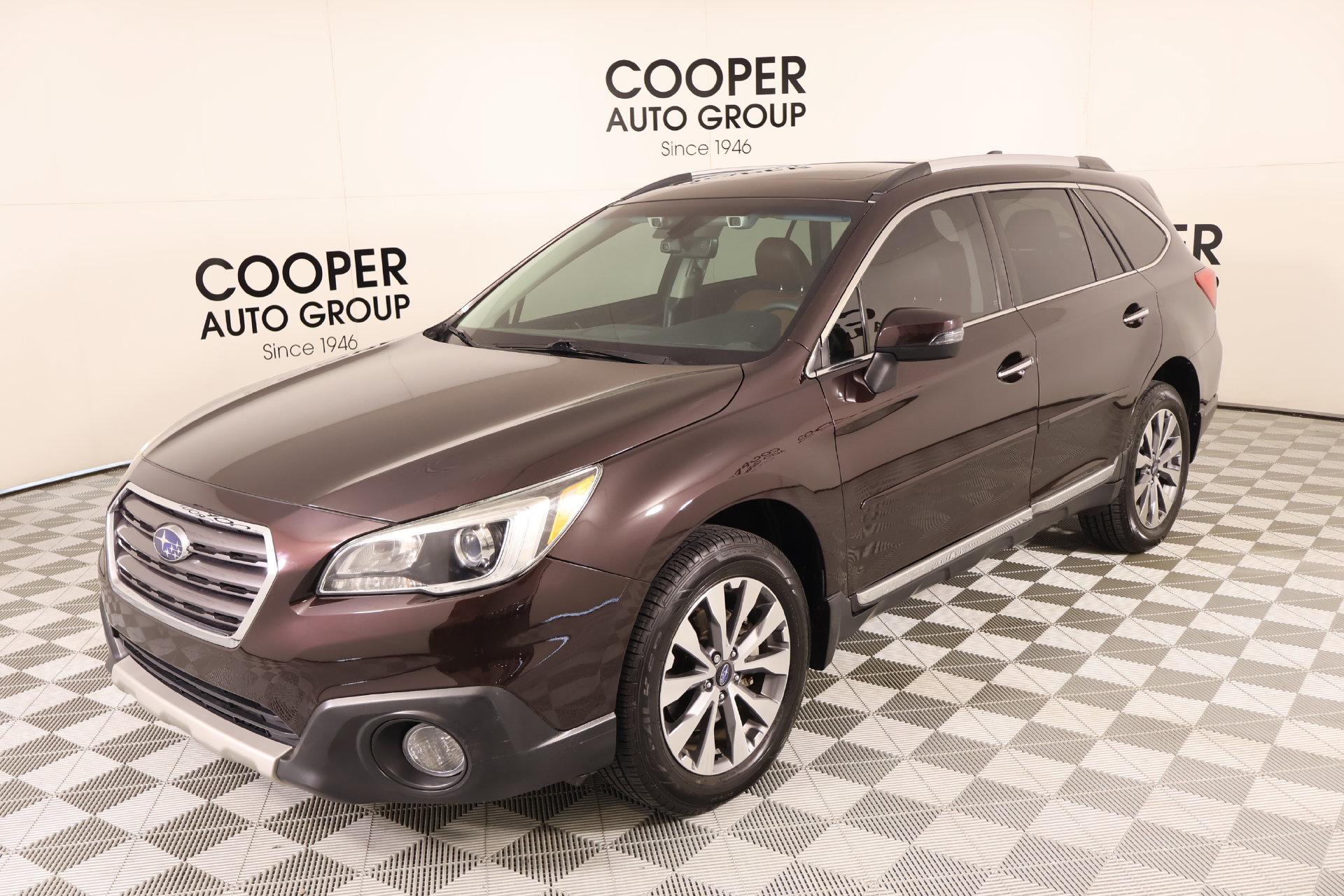 Used 2017 Subaru Outback 3.6R Touring AWD/4WD image 9