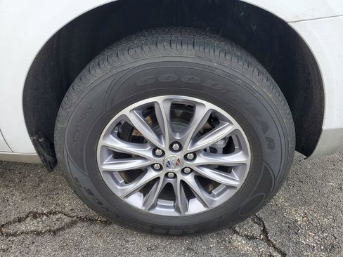 Used 2024 Buick Enclave Essence w/ LPO, Floor Liner Package image 31