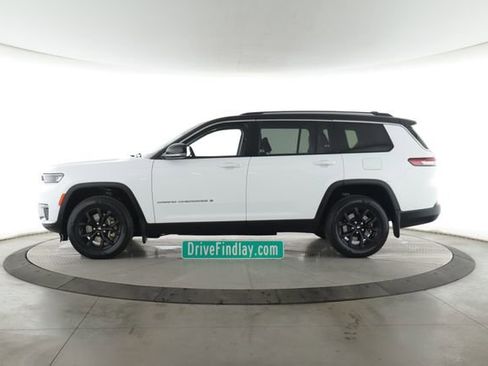Used 2023 Jeep Grand Cherokee L Limited w/ MOPAR Finishing Package AWD/4WD image 9